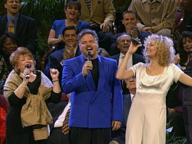 Somebody Loves Me - Live
