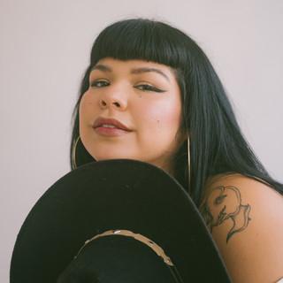 DÍ