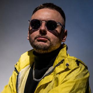 DR