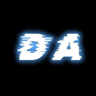 DA