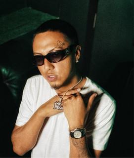 YB