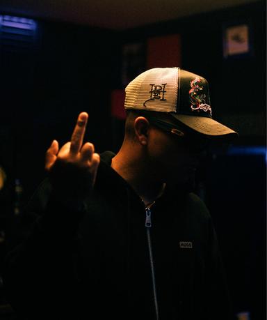 EY