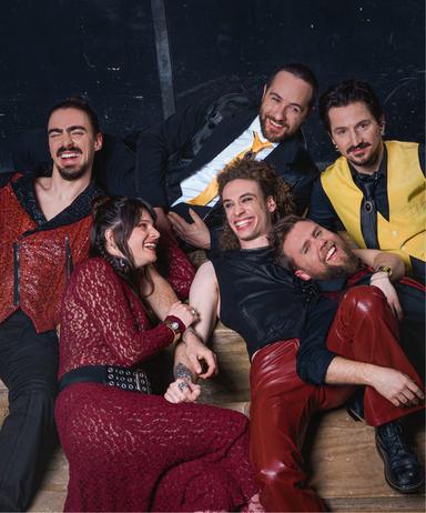 TR