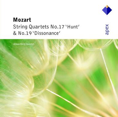 Mozart: String Quartet No. 17 in B-Flat Major, Op. 10 No. 3, K. 458 "Hunt": I. Allegro vivace assai